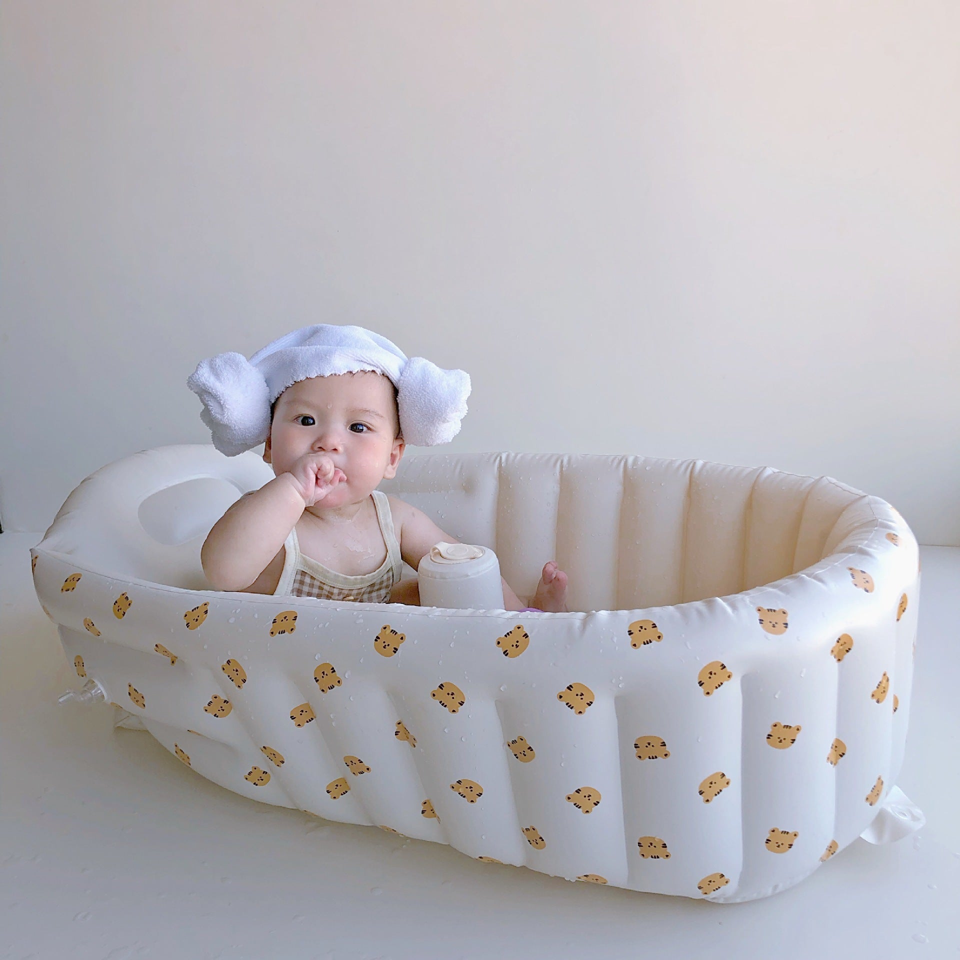 Inflatable Baby Tub for Comfort and Easy Bath Time